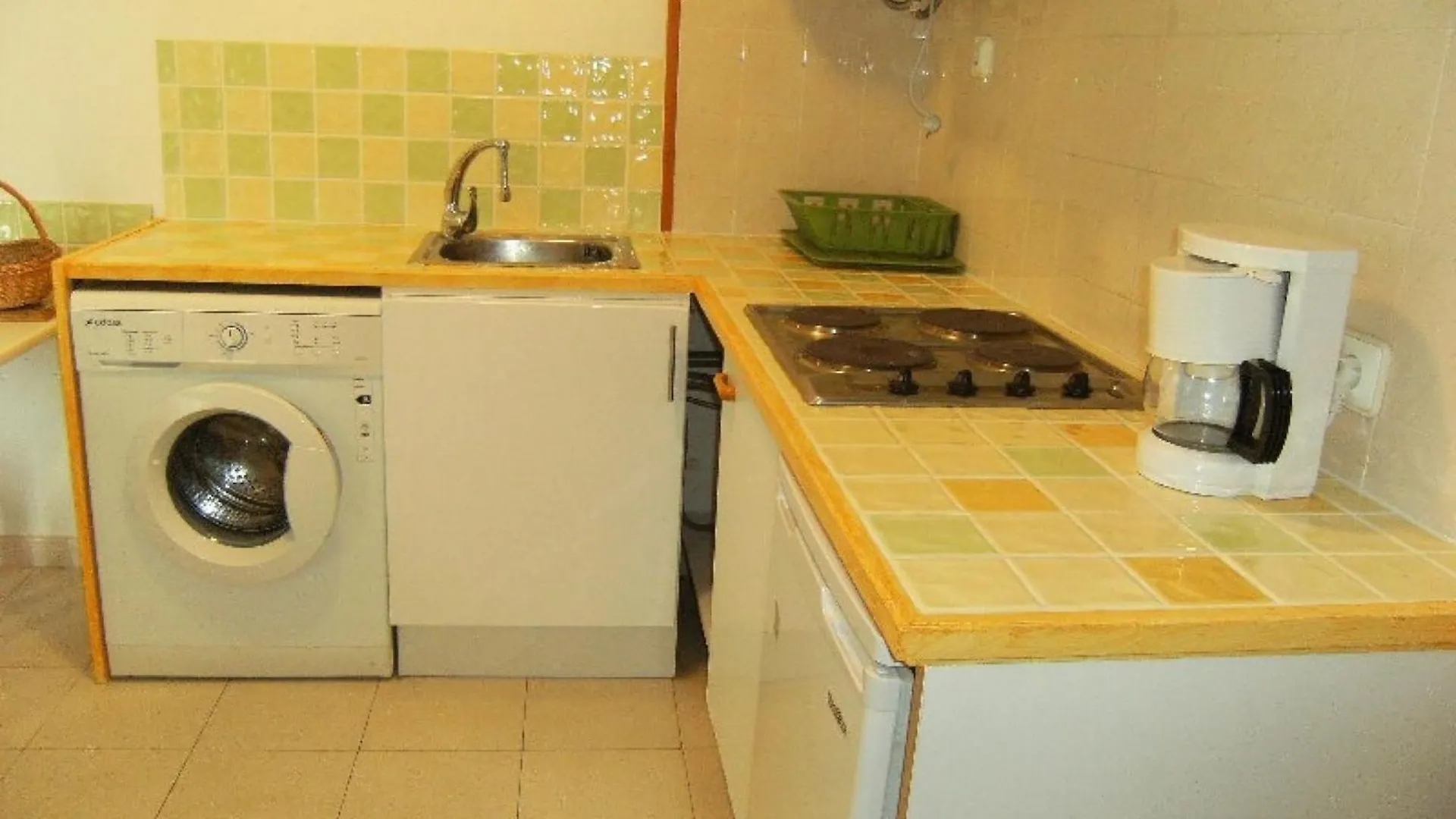 Apartamentos Cala Montgo 33 L'Escala